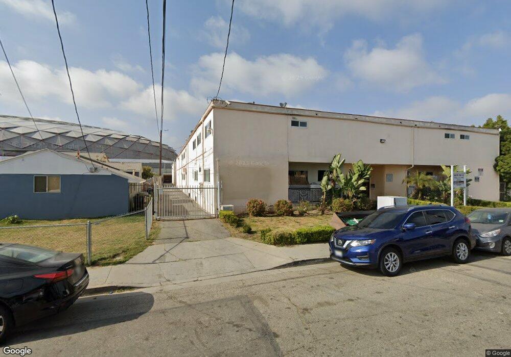 3835 W 104th St, Inglewood, CA 90303 - photo 1