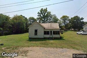 1105 E Magnolia St, Hickman, KY 42050