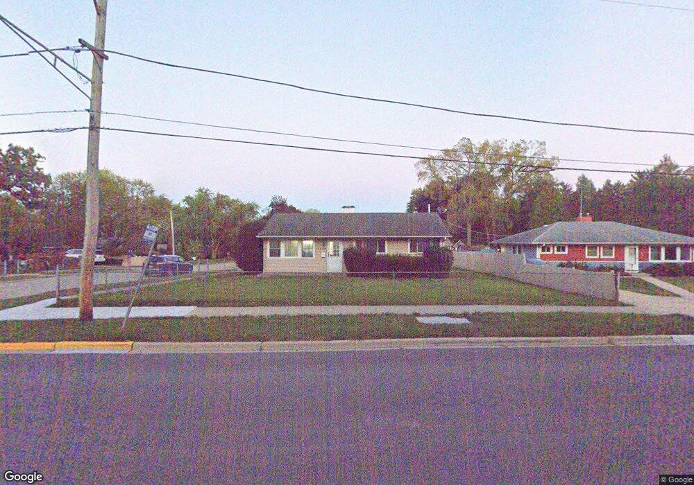 1523 N Sheridan Rd, Waukegan, IL 60085 - photo 1