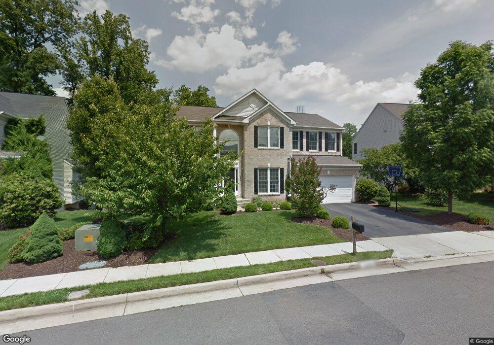 13328 Regal Crest Dr, Clifton, VA 20124 - photo 1