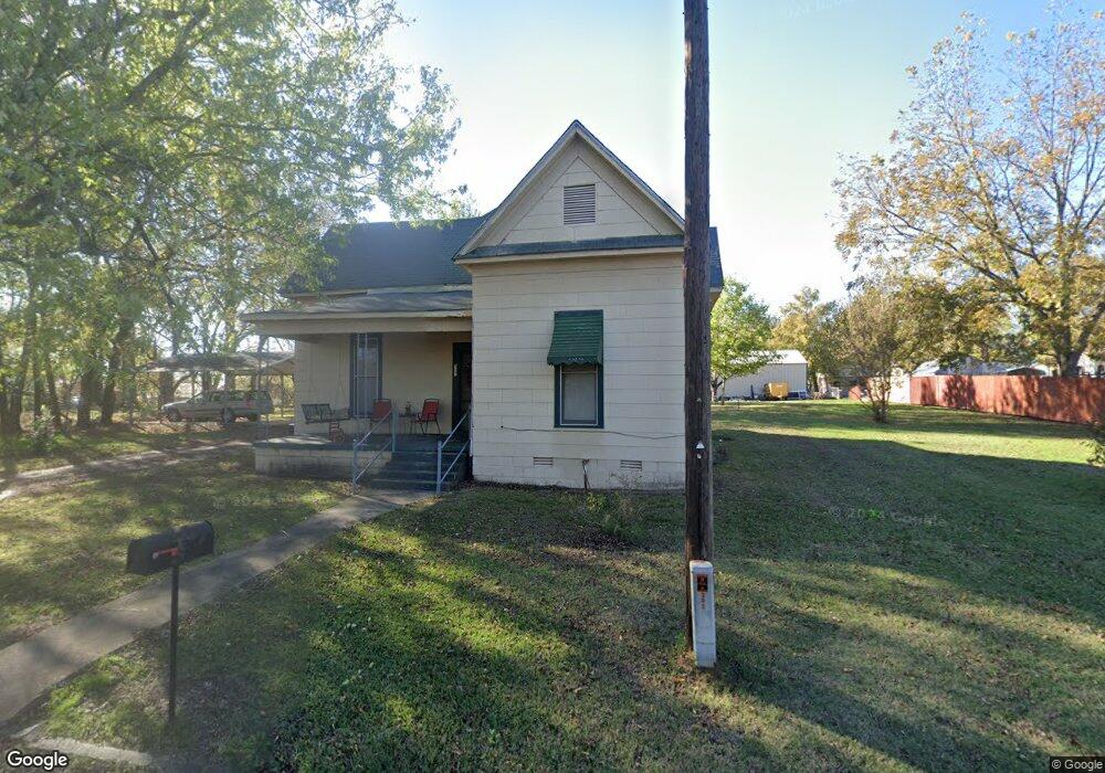 307 N I St, Hugo, OK 74743 - photo 1