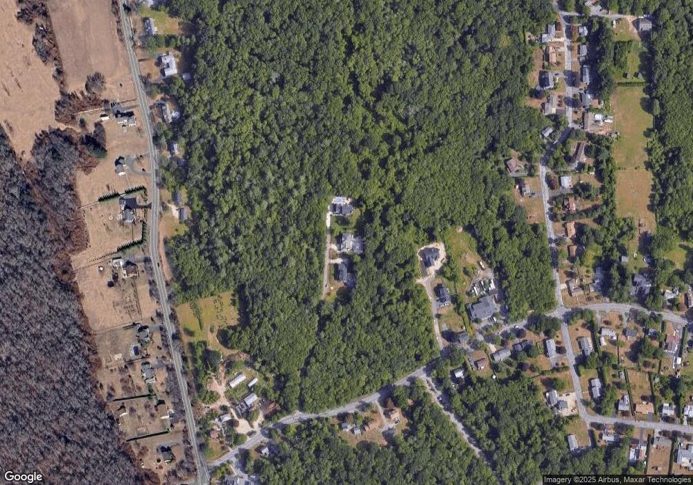 475 Russells Mills Rd, South Dartmouth, MA 02748 - photo 1