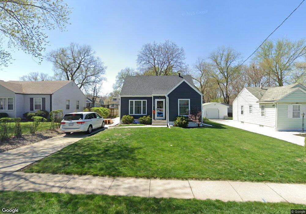 1608 44th St, Des Moines, IA 50310 - photo 1