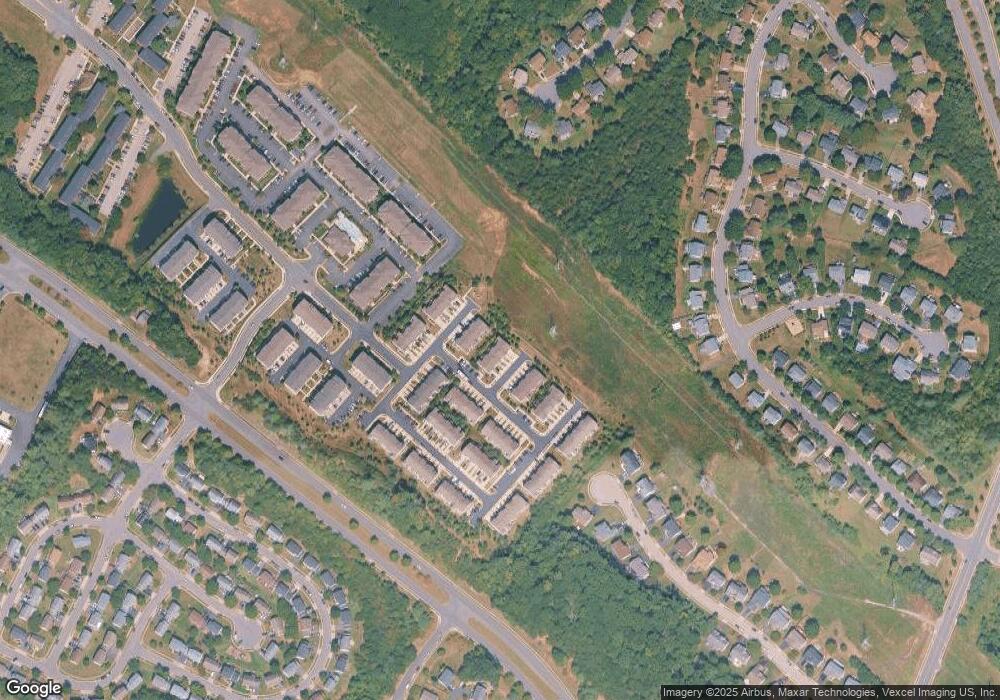 17002 Hoskins Way unit 74, Dumfries, VA 22026 - photo 1