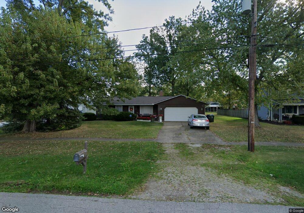 627 Lafayette Blvd, Sheffield Lake, OH 44054 - photo 1