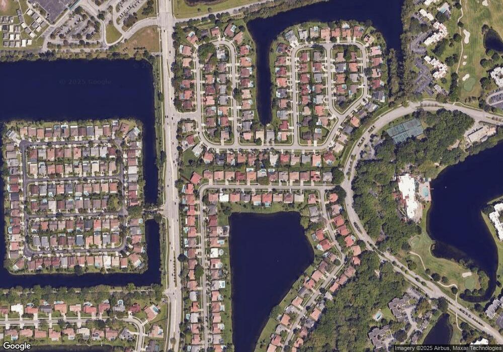 9841 N Oak Knoll Cir, Davie, FL 33324 - photo 1