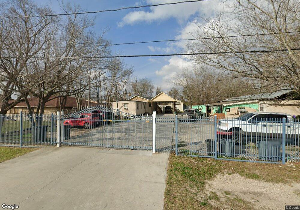 13815 Alderson St, Houston, TX 77015 - photo 1