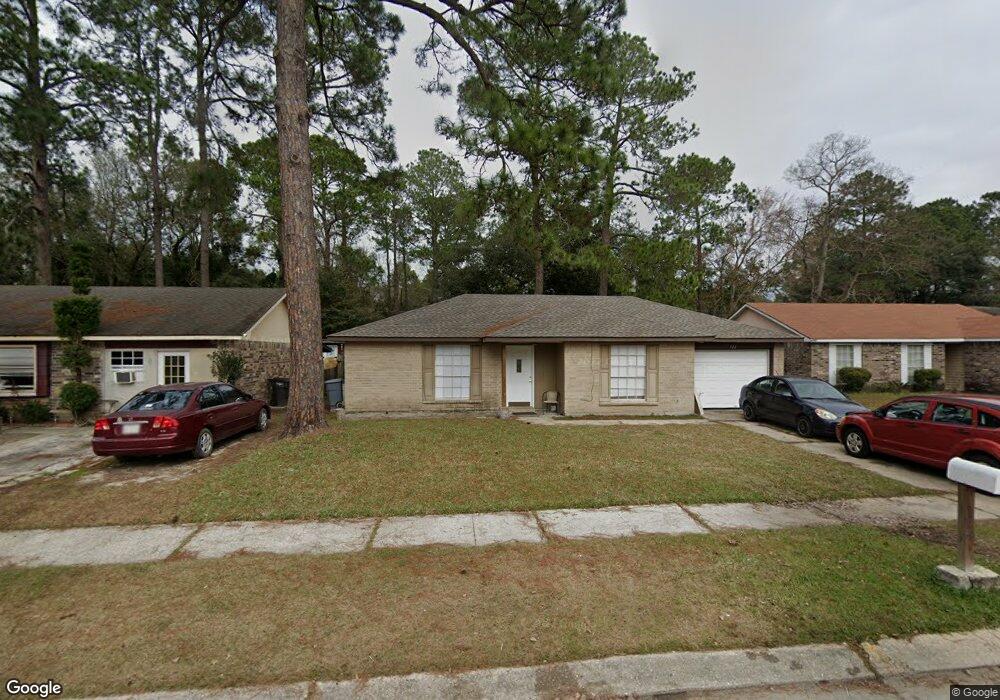 122 Foxbriar St, Slidell, LA 70461 - photo 1