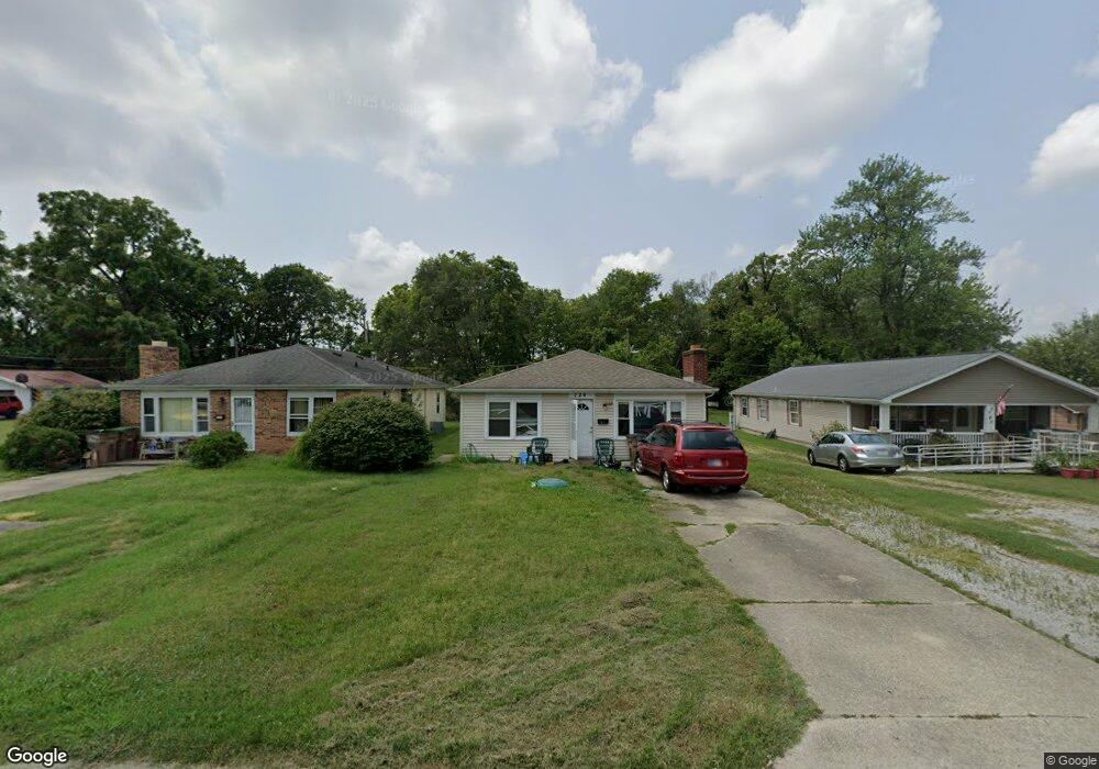 736 Smith St, Columbus, IN 47201 - photo 1