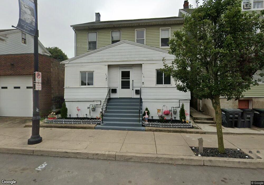 316 E Broad St, Hazleton, PA 18201 - photo 1