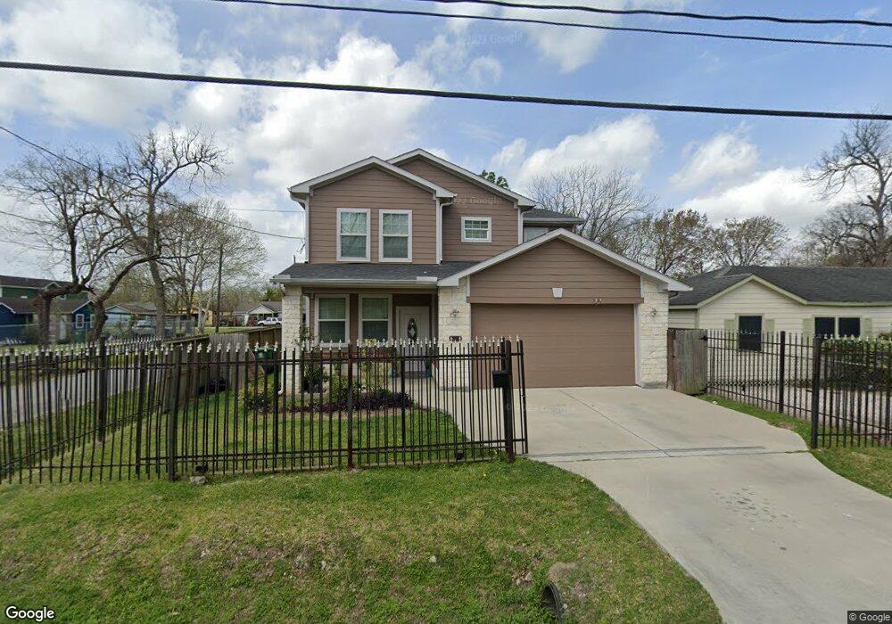 3301 Wayne St, Houston, TX 77026 - photo 1