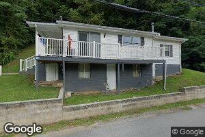 256 Greenville Rd, Man, WV 25635