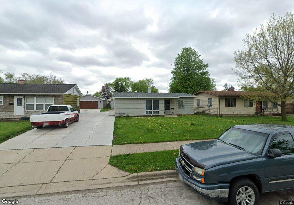 863 Foran Ln, Aurora, IL 60506 - photo 1