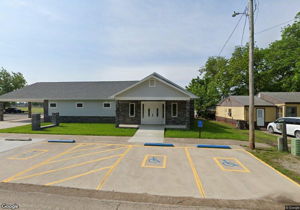 712 E 7th St, Altamont, KS 67330 - photo 1