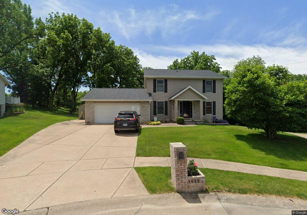 1611 Mccormick Place, Davenport, IA 52807 - photo 1