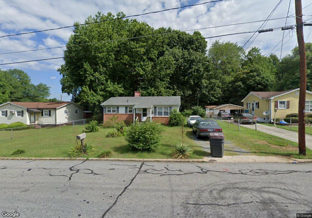 607 E Morehead St, Reidsville, NC 27320 - photo 1