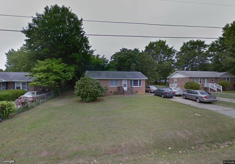 601 Lyttleton St, Camden, SC 29020 - photo 1