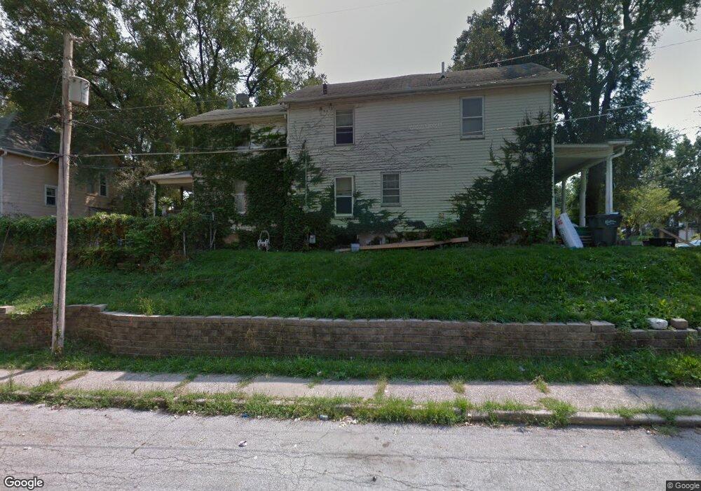1229 Pershing Ave, Davenport, IA 52803 - photo 1