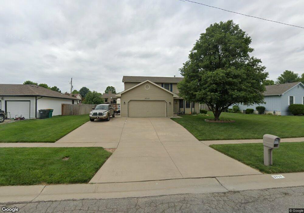 3717 SW Mission Ave, Topeka, KS 66610 - photo 1