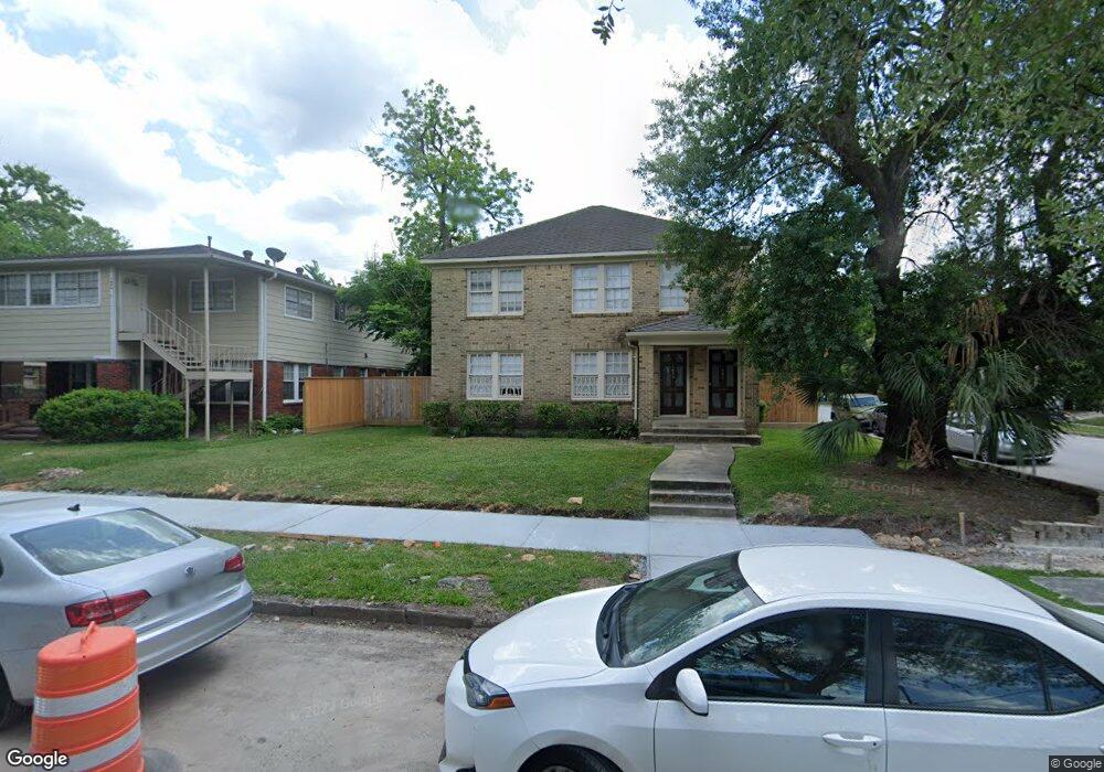 1659 Hawthorne St, Houston, TX 77006 - photo 1