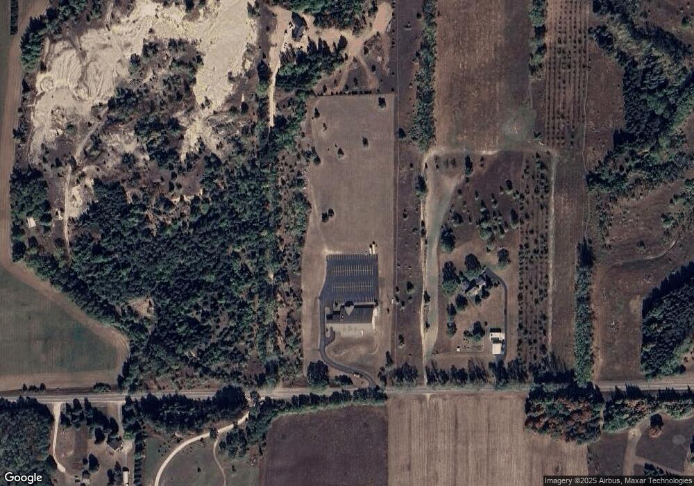 6563 E Harrys Rd, Traverse City, MI 49684 - photo 1