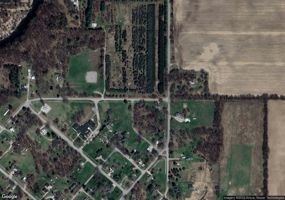 348 Pearl St, Hubbardston, MI 48845 - photo 1