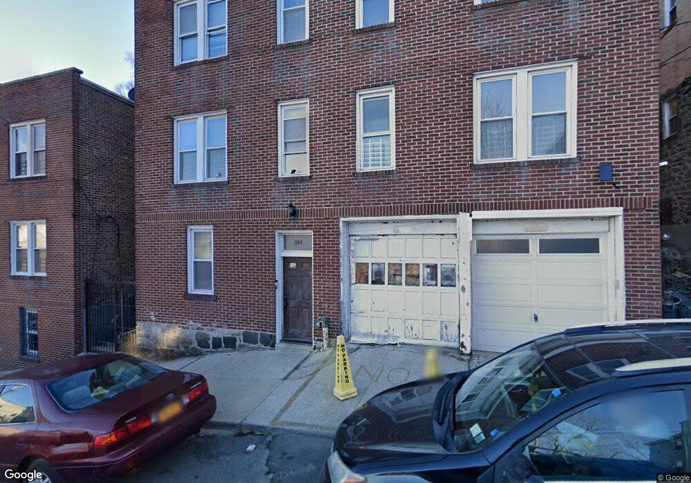 206 Oak St, Yonkers, NY 10701 - photo 1