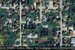 201 W 8th St, Riceville, IA 50466