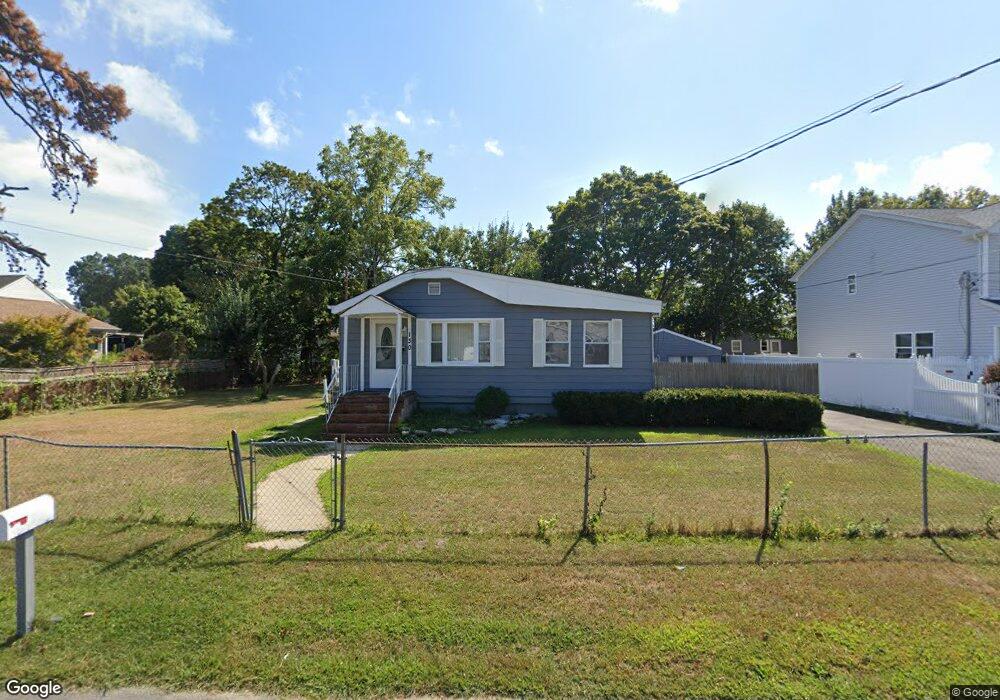 130 44th St, Copiague, NY 11726 - photo 1