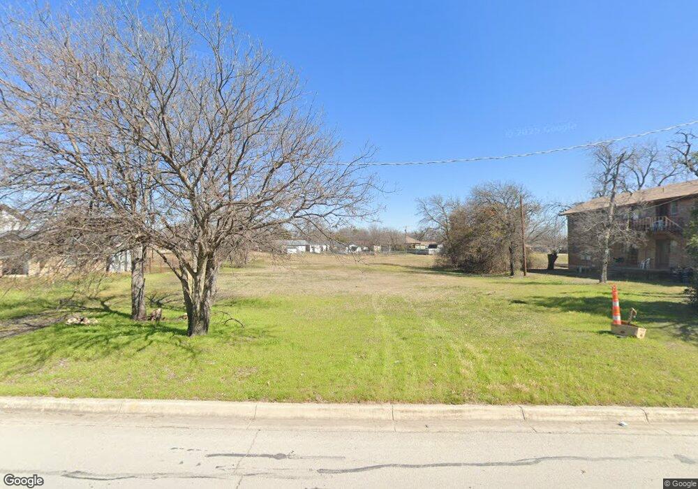 8100 Hanon Dr, White Settlement, TX 76108 - photo 1