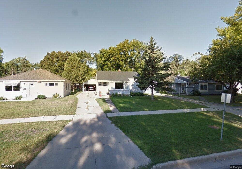 1330 9th St N, Fargo, ND 58102 - photo 1