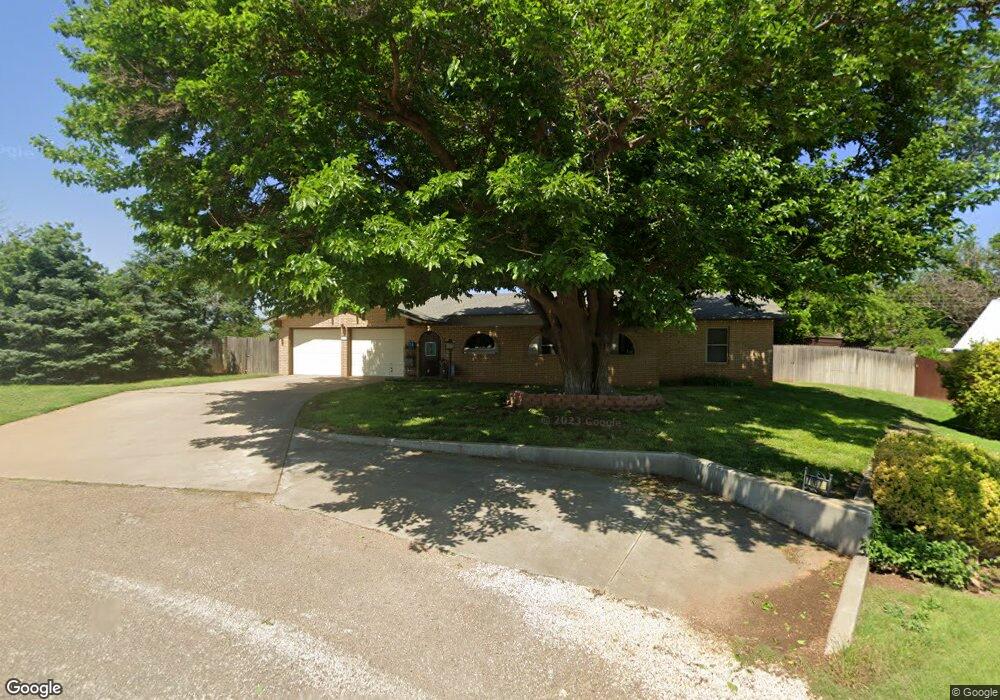 7007 Pleasant Hill Cir, Plainview, TX 79072 - photo 1