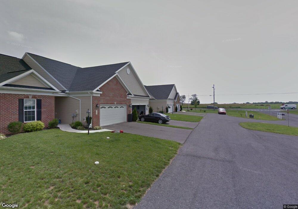 800 Shook Ct E, Greencastle, PA 17225 - photo 1