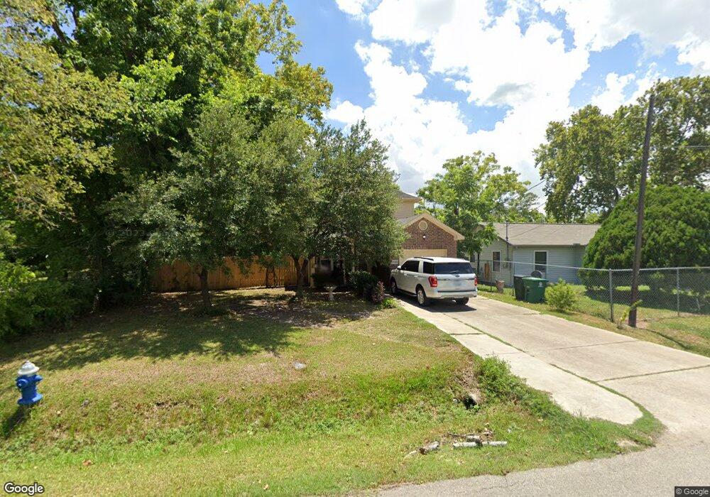 7626 Teesdale Dr, Houston, TX 77028 - photo 1