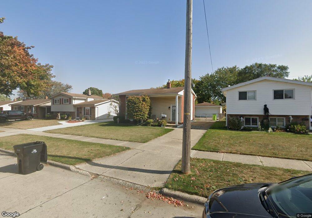 30444 Bluehill St, Roseville, MI 48066 - photo 1