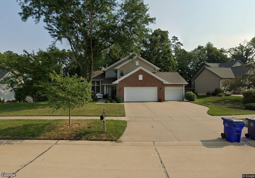3300 Reston Ct NE, Cedar Rapids, IA 52402 - photo 1