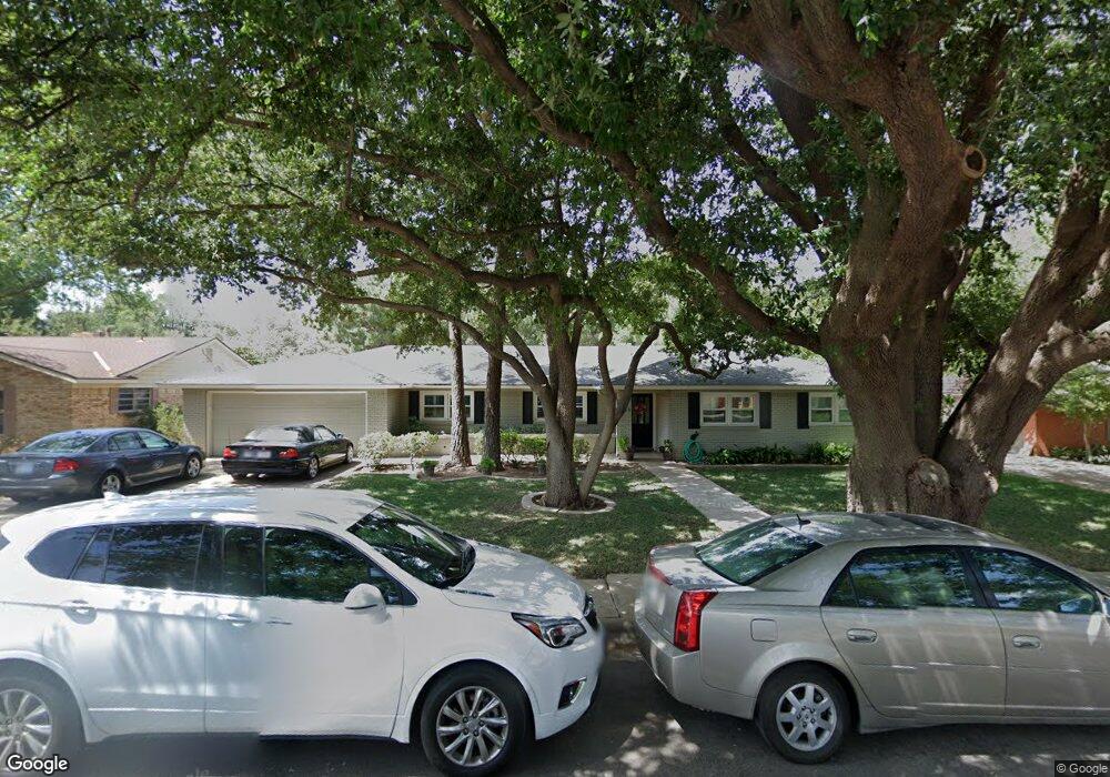 904 Country Club Dr, Midland, TX 79701 - photo 1