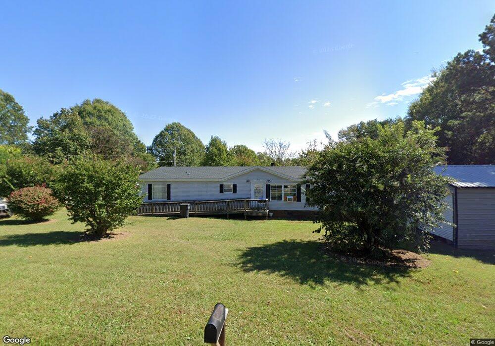 810 River Hill Rd, Statesville, NC 28625 - photo 1