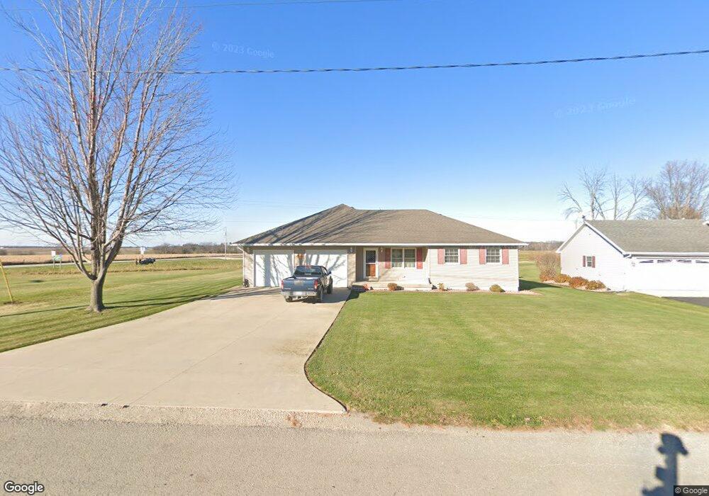 104 E 1st St, Cedar Point, IL 61316 - photo 1