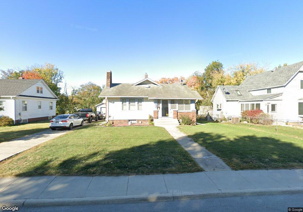 219 W 8th St S, Newton, IA 50208 - photo 1