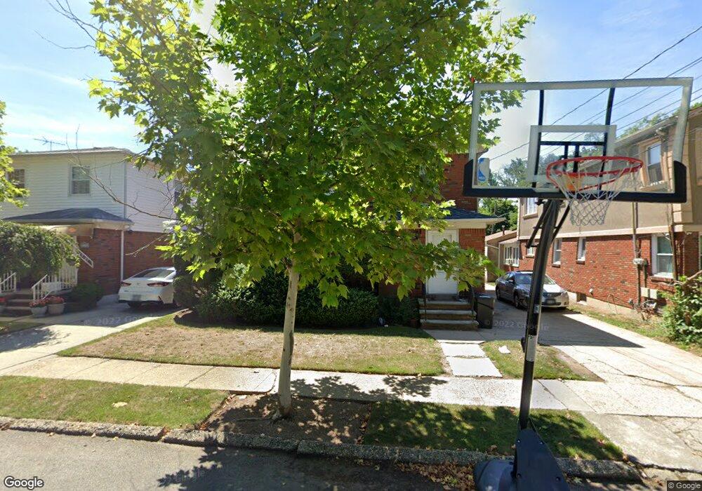 46 Cedarview Ave, Staten Island, NY 10306 - photo 1