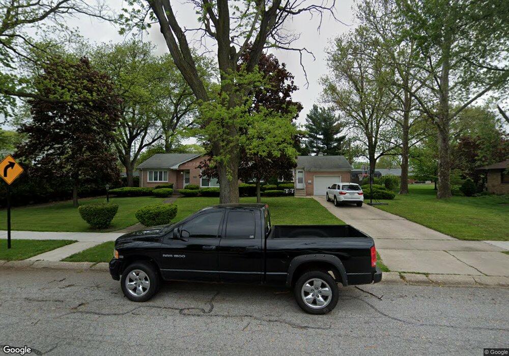 152 W Oak Place, Griffith, IN 46319 - photo 1