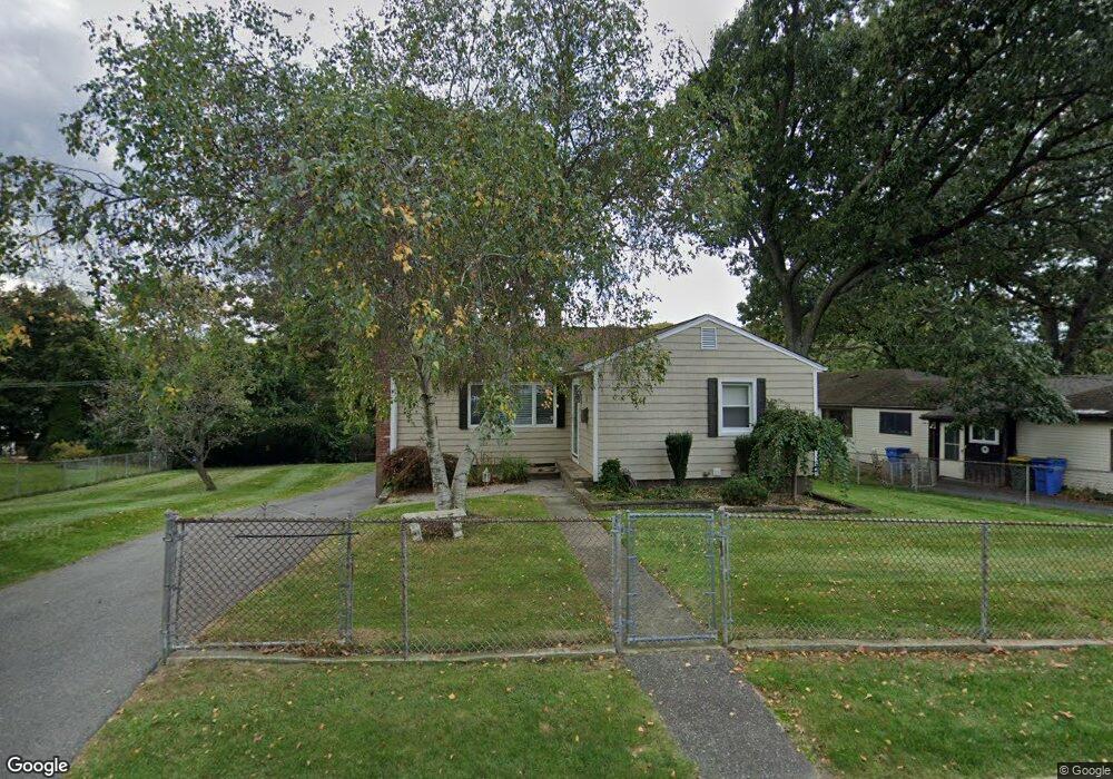 14 Phyllis Ave, Waterbury, CT 06708 - photo 1