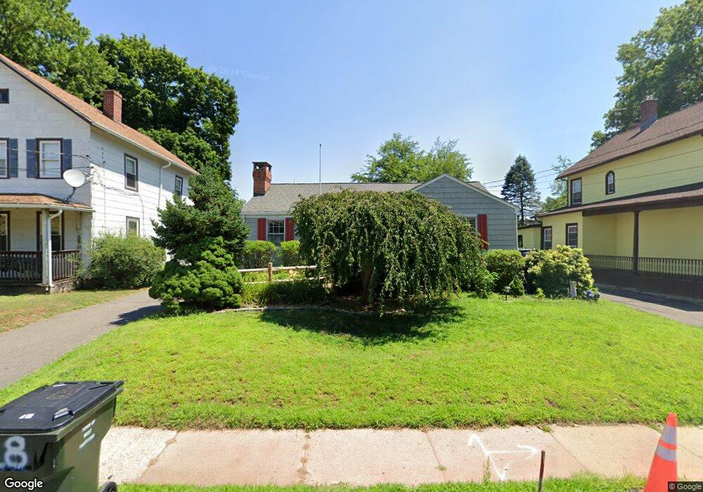 18 Grove St, West Hartford, CT 06110 - photo 1