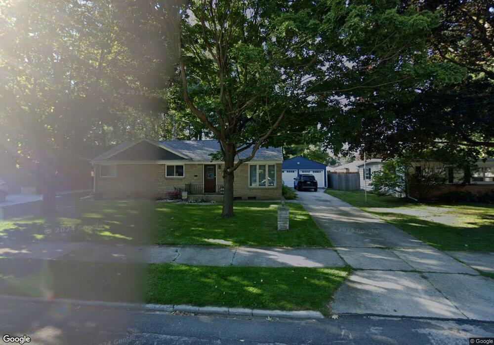 2217 Rheaume Rd, Manitowoc, WI 54220 - photo 1