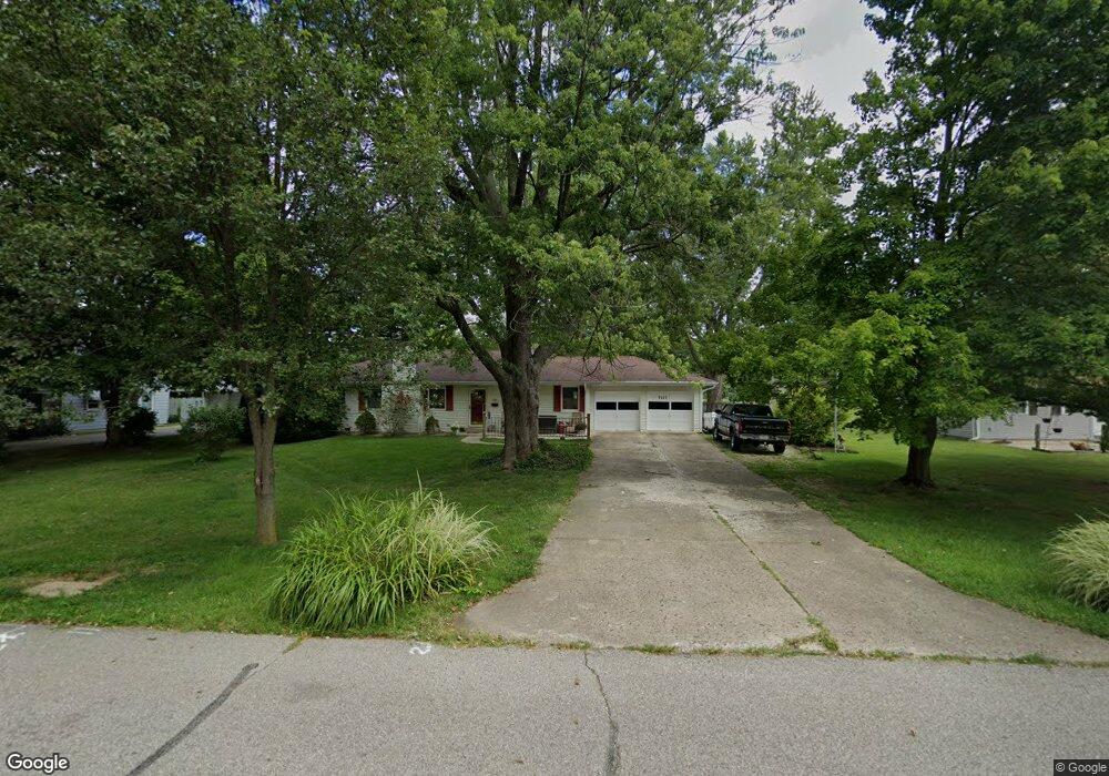 3211 Mccullough Ln, Columbus, IN 47203 - photo 1