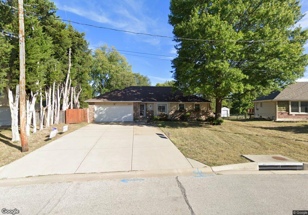 5533 Earnshaw St, Shawnee, KS 66216 - photo 1