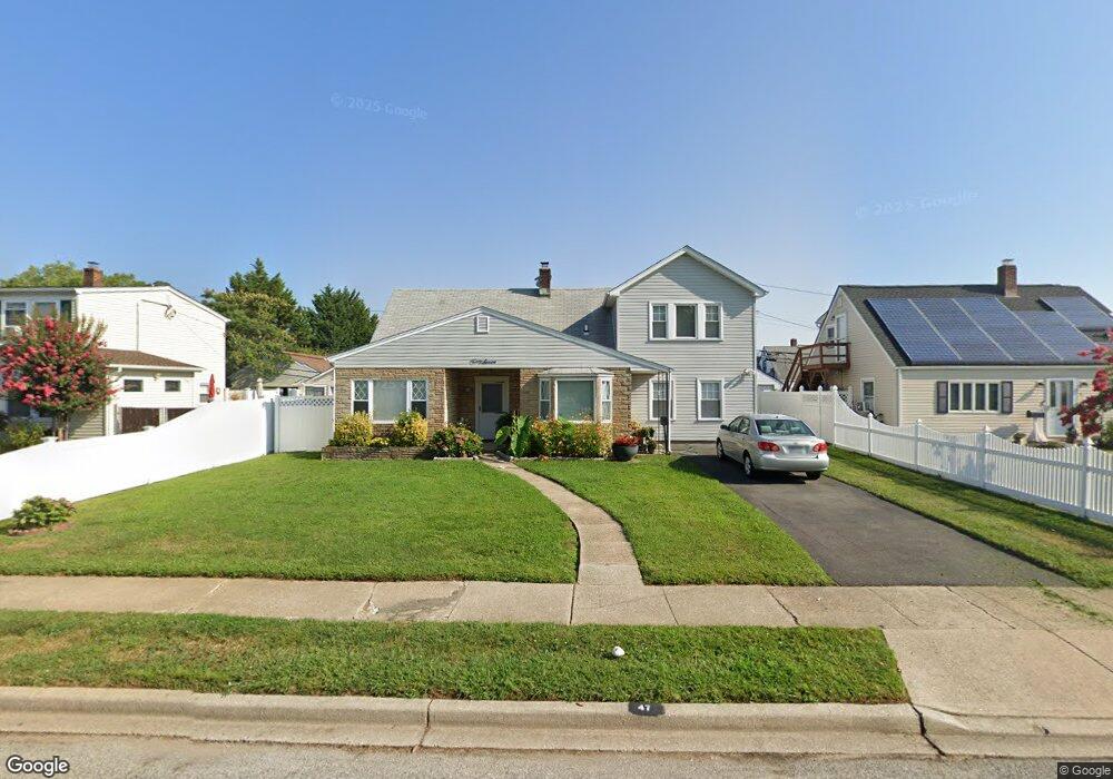 47 Forge Ln, Levittown, NY 11756 - photo 1