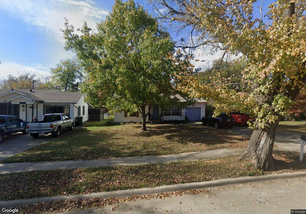 401 Harrison Ln, Hurst, TX 76053 - photo 1