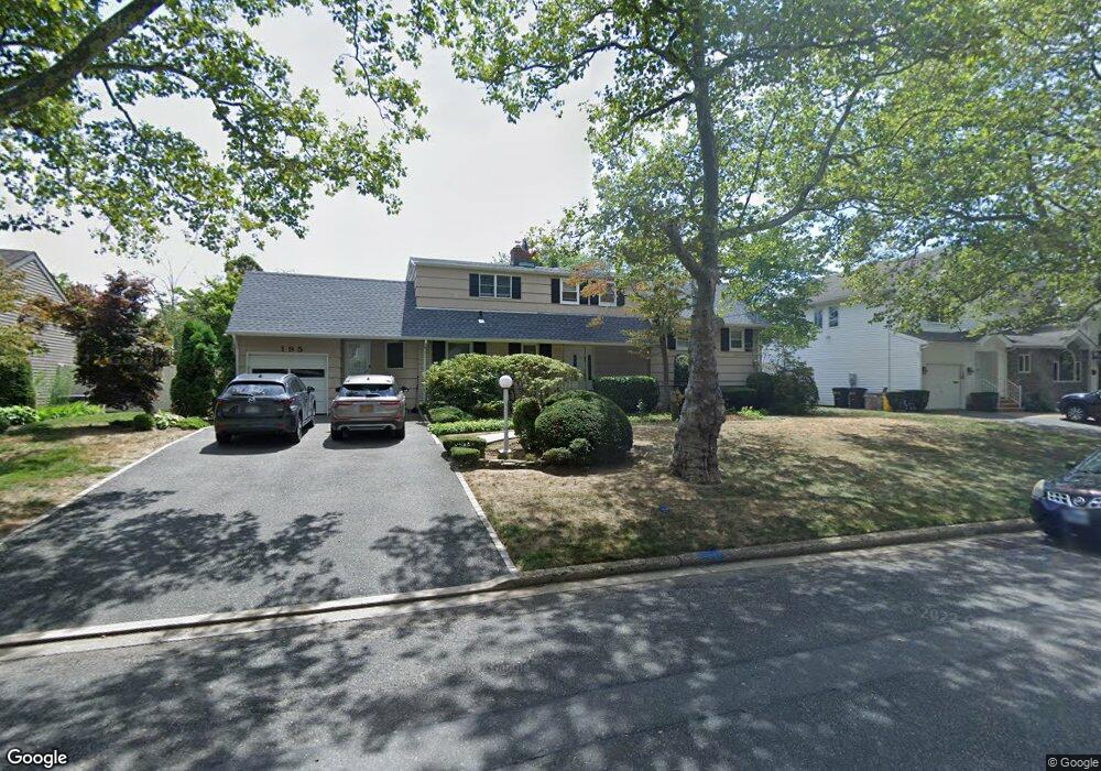 195 Harborview N, Lawrence, NY 11559 - photo 1